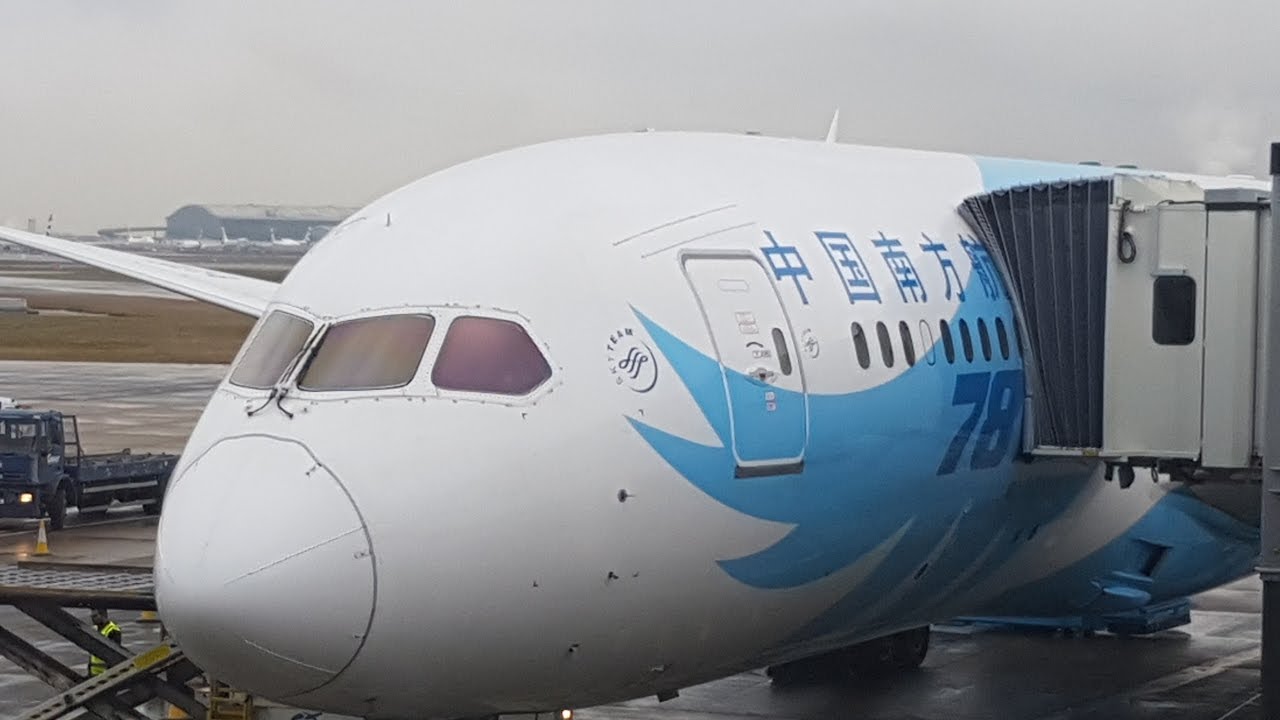 china southern airlines 787 economy review